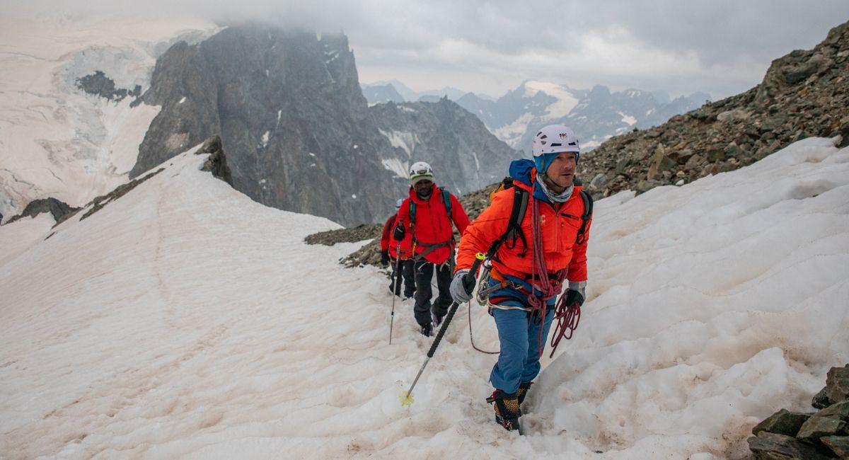 Checklist équipement alpinisme : la sélection de Frédéric Jullien, guide de haute montagne | Hardloop Magazine